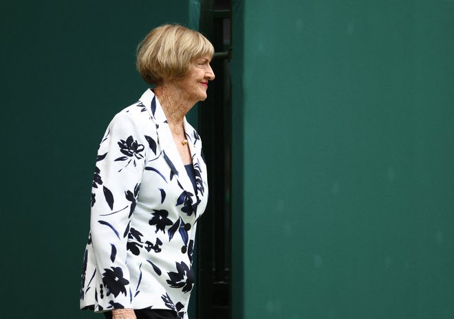 Margaret Court je letos sodelovala na slovesnosti v Wimbledonu. FOTO: Hannah Mckay/Reuters
