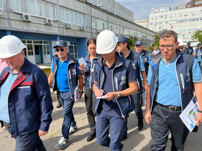 Predstavniki IAEA v jedrski elektrarni Zaporožje. FOTO: IAEA via Reuters
