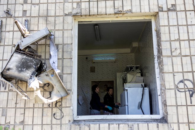 Center&nbsp;za primarno zdravstveno oskrbo v ukrajinskem mestu Mikolajev po napadu ruskih raket, 4. septembra&nbsp;FOTO: Umit Bektas/Reuters
