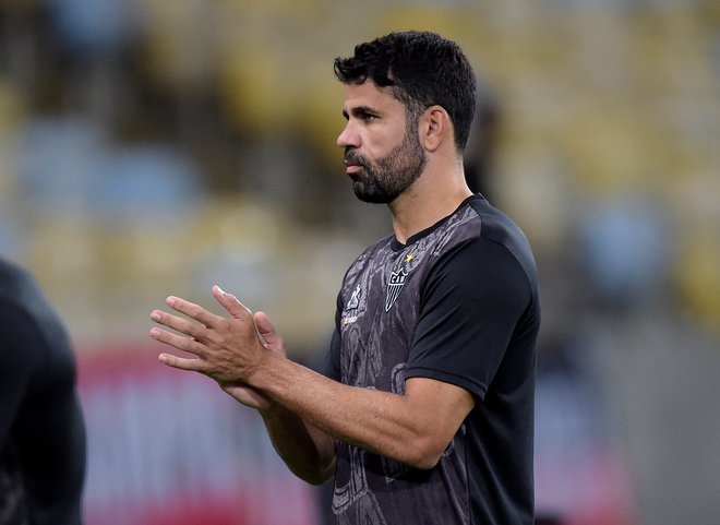 Diego Costa se vrača v Anglijo. FOTO: Alexandre Loureiro/Reuters
