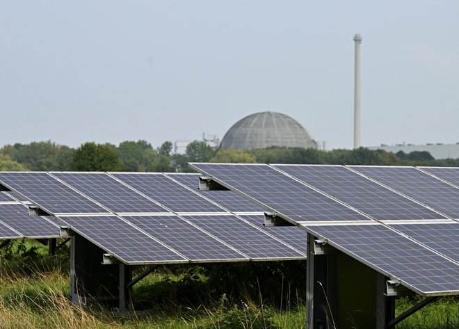 Za povečevanje načrtovanih zmogljivosti sončnih elektrarn v Evropi bo potrebnih dodatnih štiri in deset milijonov ton aluminija. FOTO: Benjamin Westhoff/Reuters
