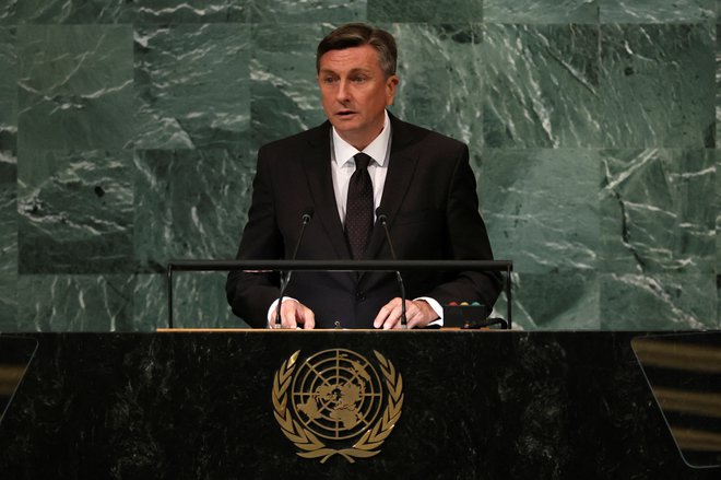 Slovenski predsednik Borut Pahor med nastopom na splošni razpravi generalne skupščine OZN. FOTO: Brendan Mcdermid/Reuters
