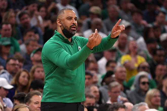 Ime Udoka (na fotografiji) med zadnjo četrtino tretje tekme letošnjega finala lige NBA v Bostonu. FOTO: Maddie Meyer/AFP
