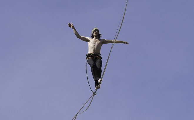 V svetu, ki se zelo hitro spreminja, je edina strategija, ki bo zajamčeno spodletela, prav tista, ki ne prevzema nobenih tveganj. A ta moramo tudi karseda obvladovati.&nbsp;Foto Jože Suhadolnik
