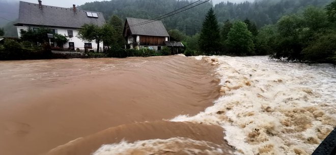 Žiri ob nedavnih poplavah. FOTO: Borut Šorli
