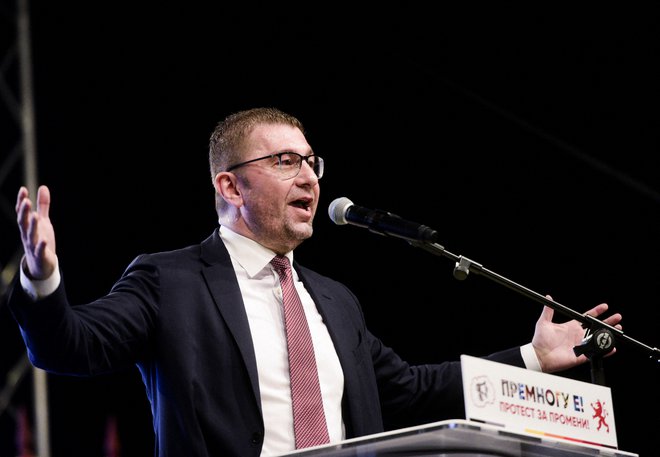 Hristijan Mickoski, predsednik stranke VMRO-DPMNE

Foto Stringer/Reuters
