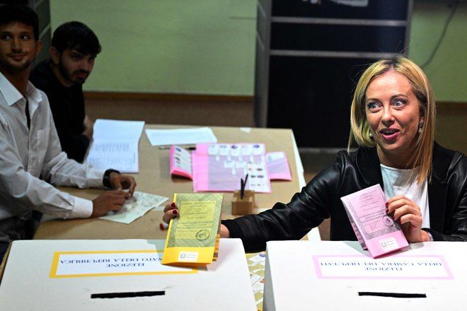 Voditeljica Bratov Italije Giorgia Meloni bo, kot kaže, prva italijanska predsednica vlade. FOTO: Andreas Solaro/AFP
