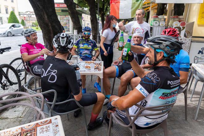 Alkohol, ki ga zaužijemo po tekmi, prav tako negativno vpliva na obnovo glikogenskih zalog. FOTO: Arhiv Polet/Shutterstock
