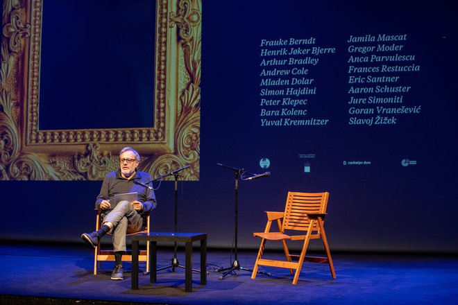 Slavoj Žižek meni, da je gospodar posrednik do svobode. FOTO: Voranc Vogel/Delo
