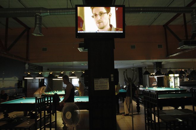 S tem ko je Snowden v Ruski federaciji dobil politični azil, je Vladimir Putin lahko trdil, da je tudi ruski vladar nekaj storil za človekove pravice. FOTO: Alexander Demiančuk/Reuters
