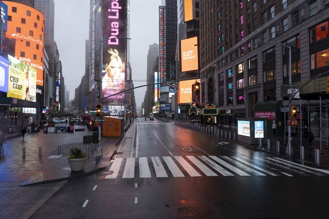 Ulice New Yorka so bile med epidemijo popolnoma opustele. Življenje se je sicer vrnilo, mesto pa je ostalo zaspano.

Foto Jonas Gustavsson/Sipa Usa Via Re
