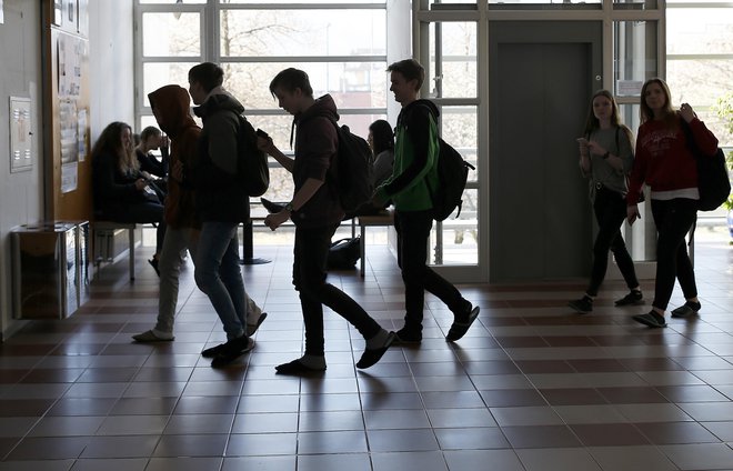 Z duševnimi motnjami se srečuje četrtina naših otrok in mladostnikov. FOTO:&nbsp; Blaž Samec
