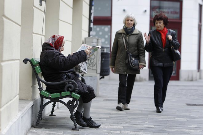 Letni dodatek za upokojence za leto 2023 bo določen v različnih višinah. FOTO: Leon Vidic/Delo
