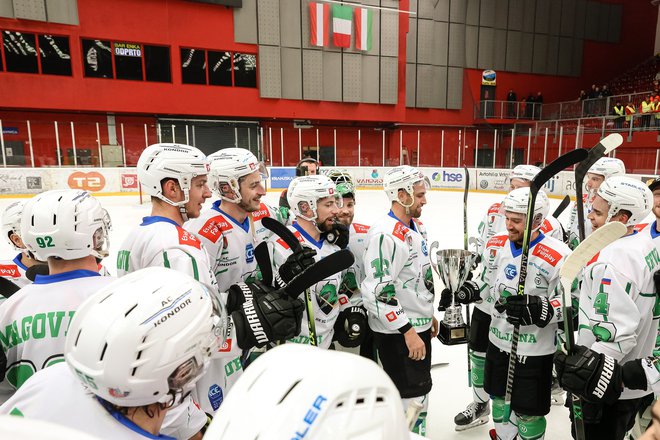 Hokejisti SŽ Olimpije so bili uspešni tudi na Dunaju. FOTO: Črt Piksi/Delo
