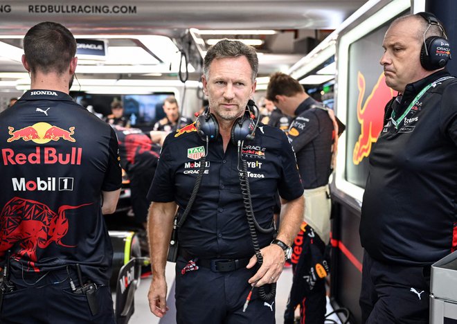 Prvi mož moštva formule 1 Red Bull Christian Horner se je močno ujezil po obtožbah o prekoračitvi proračuna. FOTO: Mohd Rasfan/AFP
