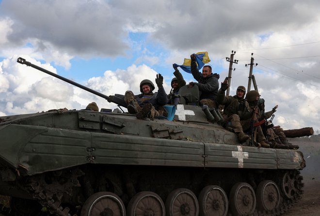Ukrajinska vojska vztrajno napreduje. FOTO: Anatolii Stepanov/AFP
