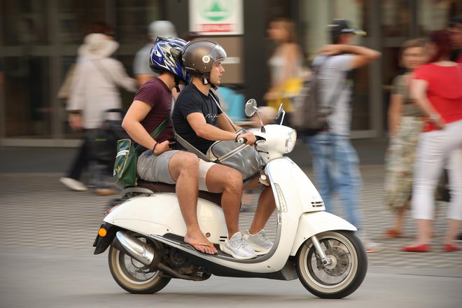 Motoristi bodo v mestnem jedru postali zgodovina. FOTO:&nbsp;Jure Eržen/Delo
