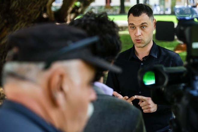 Tega projekta si nisem zamislil jaz, ampak smo se zavestno odločili, da bomo to naredili in da bomo to naredili na levo, razlaga Kordiš o svoji kandidaturi. FOTO: Črt Piksi/Delo
