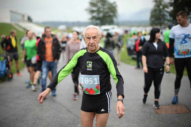 Ključ prehranskega režima, s katerim lahko izboljšamo mišično maso gospoda je, da vadbe več ne izvaja na tešče. FOTO: Jure Eržen/Delo
