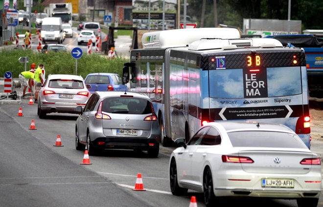 Ljubljana se utaplja v hrupu z avtocest in železnic. FOTO: Roman Šipić
