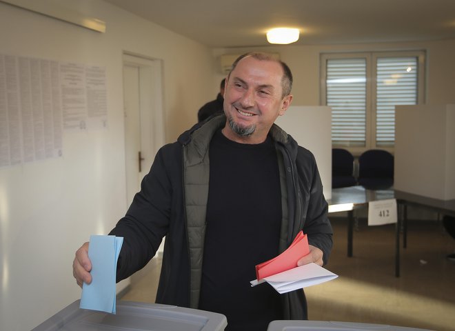 Gašpar Gašpar Mišič se spet podaja v župansko bitko. FOTO:&nbsp; Jože Suhadolnik/Delo
