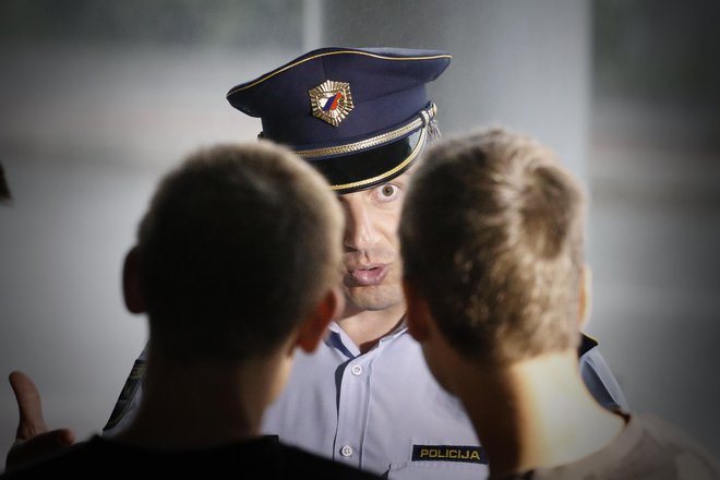 Policija zatrjuje, da se s primerom ukvarja (simbolična fotografija). FOTO: Jože Suhadolnik/Delo
