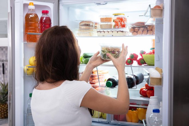 Alarm naj zazvoni pri spremembi, ki je nenavadna. Recimo; odprete zmrzovalnik in notri najdete svoje ključe, časopis ali denarnico. FOTO:&nbsp; Shutterstock
