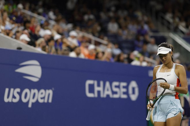 Emma Raducanu med dvobojem s Francozinjo&nbsp;Alize Cornet na letošnjem grand slamu v New Yorku. FOTO: Geoff Burke/USA Today Sports
