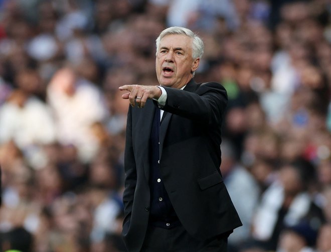 Realov trener Carlo Ancelotti med dvobojem z Girono. FOTO: Isabel Infantes/Reuters
