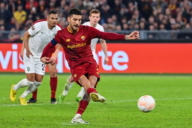 Lorenzo Pellegrini je zabil Ludogorcu dva gola z bele točke. FOTO: Alberto Pizzoli/AFP
