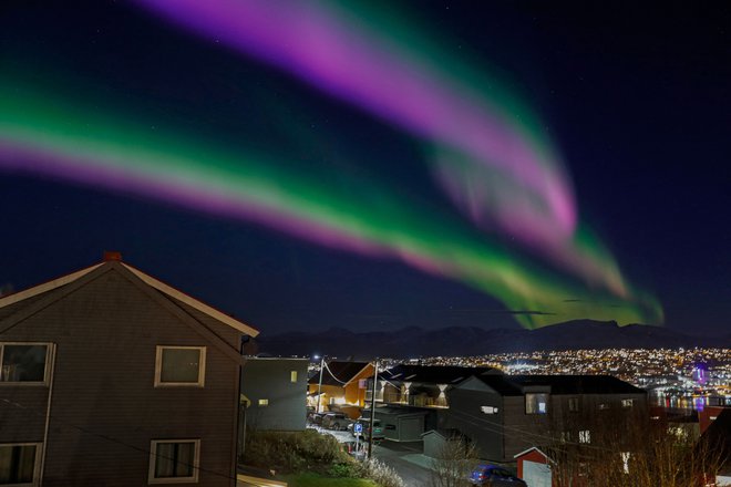 Severni sij nad norveškim mestom Tromsoe. Foto: Rune Stoltz Bertinussen/Afp
