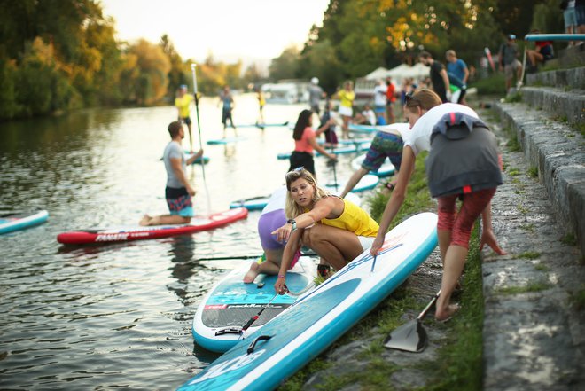 Letos je bilo v Sloveniji več domačih in manj tujih gostov kot leta 2019. FOTO: Jure Eržen/Delo
