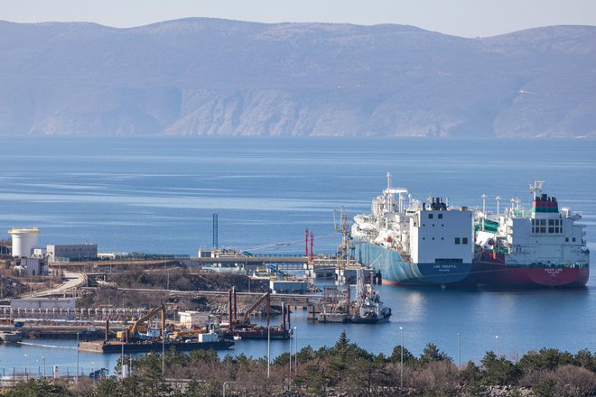 Hrvaška namerava na Krku več kot podvojiti kapacitete terminala za LNG. FOTO: Matija Djanjesic/Cropix
