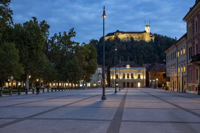 V novi dokumentarni seriji Sustainable Travel International so Ljubljano izpostavili kot prelepo slovensko prestolnico. FOTO: Voranc Vogel/Delo
