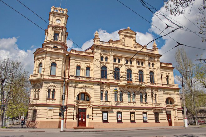 Iz Umetniškega muzeja v Hersonu so Rusi odpeljali vse artefakte. FOTO: Wikipedija
