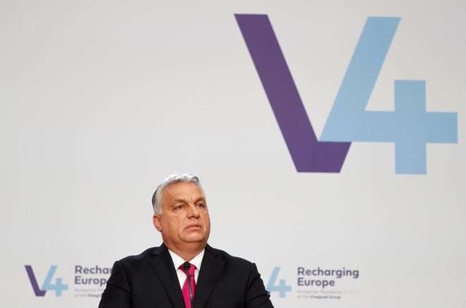 Madžarski premier Viktor Orbán se je s kontroverznimi stališči in dejanji oddaljil od kolegov iz višegrajske četverice. Foto: Bernadett Szabo/Reuters
