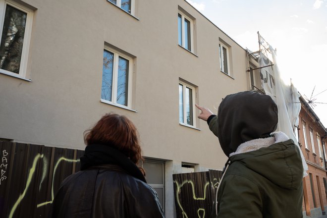 Izkušnje Švedske, Nemčije in Irske, kjer so javna socialna najemna stanovanja prevzele globalne nepremičninske korporacije, so katastrofalne. FOTO ČRT PIKSI
