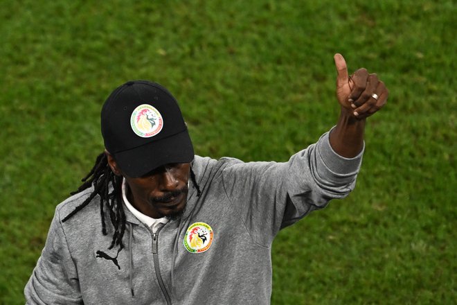 Aliou Cisse poka od samozavesti. Foto Manan Vatsyayana/AFP
