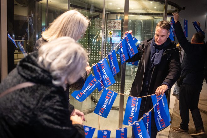 Na referendumu potrjena novela zakona o RTV Slovenija naj bi zagotovila popolno institucionalno in programsko avtonomijo naše največje kulturne in informativne ustanove. FOTO: Črt Piksi/Delo
