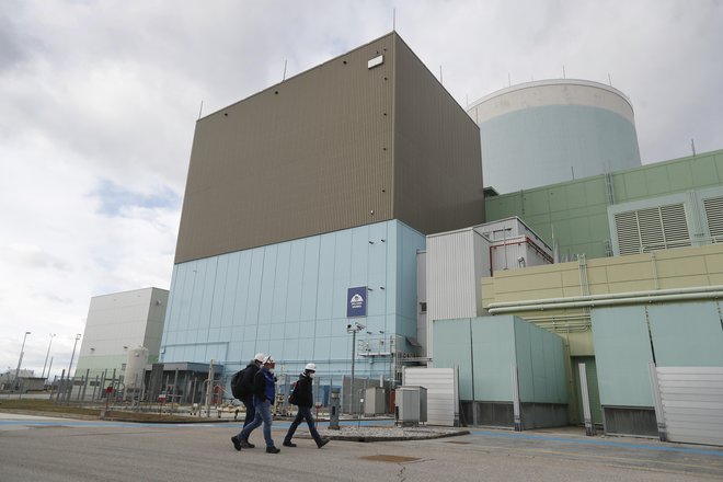 Jedrska elektrarna Krško - JEK. FOTO: Leon Vidic/delo
