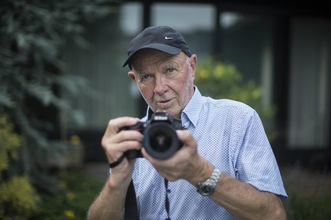 Joco Žnidaršič je bil legendarni slovenski fotograf. FOTO: Jure Eržen/Delo
