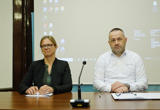 Pogajanja med ministrstvom za zdravje in sindikatom Fides. Ministrica za javno upravo in minister za zdravje.&nbsp;FOTO:&nbsp;Jože Suhadolnik/Delo
