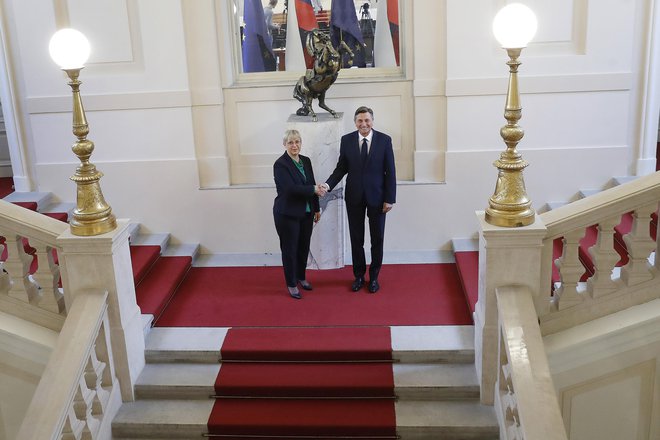 Kandidati, ki jih je predlagal Borut Pahor v imenovanje, se od leta 2016 predstavijo tudi javnosti na javnih predstavitvah v predsedniški palači, kamor se bo vselila Nataša Pirc Musar.

FOTO: Leon Vidic
