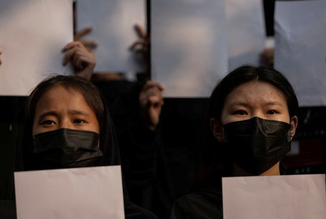 Tibetanci podpirajo proteste proti omejitvam zaradi koronavirusa.&nbsp;FOTO: Adnan Abidi/Reuters
