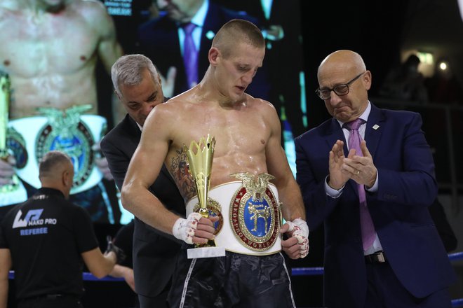 Žiga Pečnik je osvojil šampionski pas. FOTO: MP Produkcija
