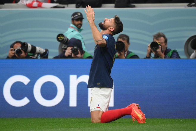 Olivier Giroud je Francoze popeljal v polfinale in potrdil, da je kljub letom v tej reprezentanci nepogrešljiv napadalec. FOTO: Franck Fife/AFP
