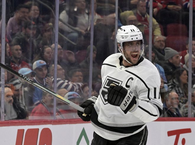 Anže Kopitar se je veselil zadetka. FOTO:&nbsp;Eric Bolte/USA&nbsp;Today Sports
