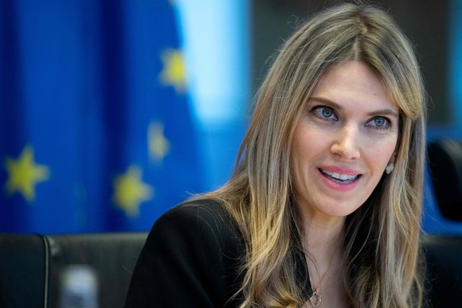 Eva Kaili, podpredsednica evropskega parlamenta, ki je v središču korupcijskega škandala, je še pred kratkim kritikom Katarja očitala dvoličnost. FOTO: Eric Vidal/AFP
