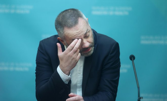 Bojazen katerega koli manjšega zdravstvenega doma ali župana je povsem nepotrebna. Pogovarjamo se o neuradnem dokumentu, je dejal minister za zdravje Danijel Bešič Loredan. FOTO:&nbsp;Blaž Samec/Delo
