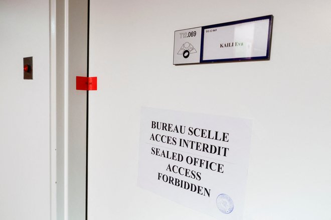 Njeno poslansko pisarno v Strasbourg so preiskovalci zapečatili. FOTO: Yves Herman/Reuters
